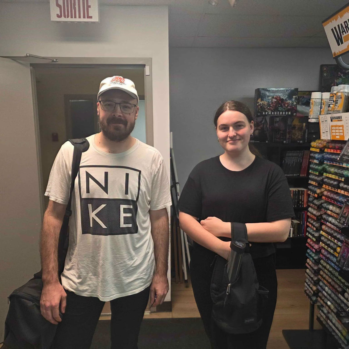 why choose a local warhammer game store