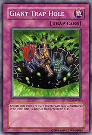 Giant Trap Hole [CSOC-EN080] Common - Yu-Gi-Oh! - Card Brawlers | Quebec | Canada |