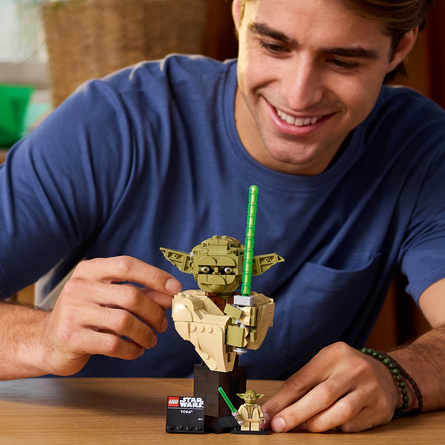 LEGO - Star Wars - Yoda Bust - Building Kit - 75438