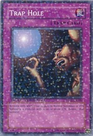 Trap Hole [DT02-EN100] Common - Yu-Gi-Oh! - Card Brawlers | Quebec | Canada |
