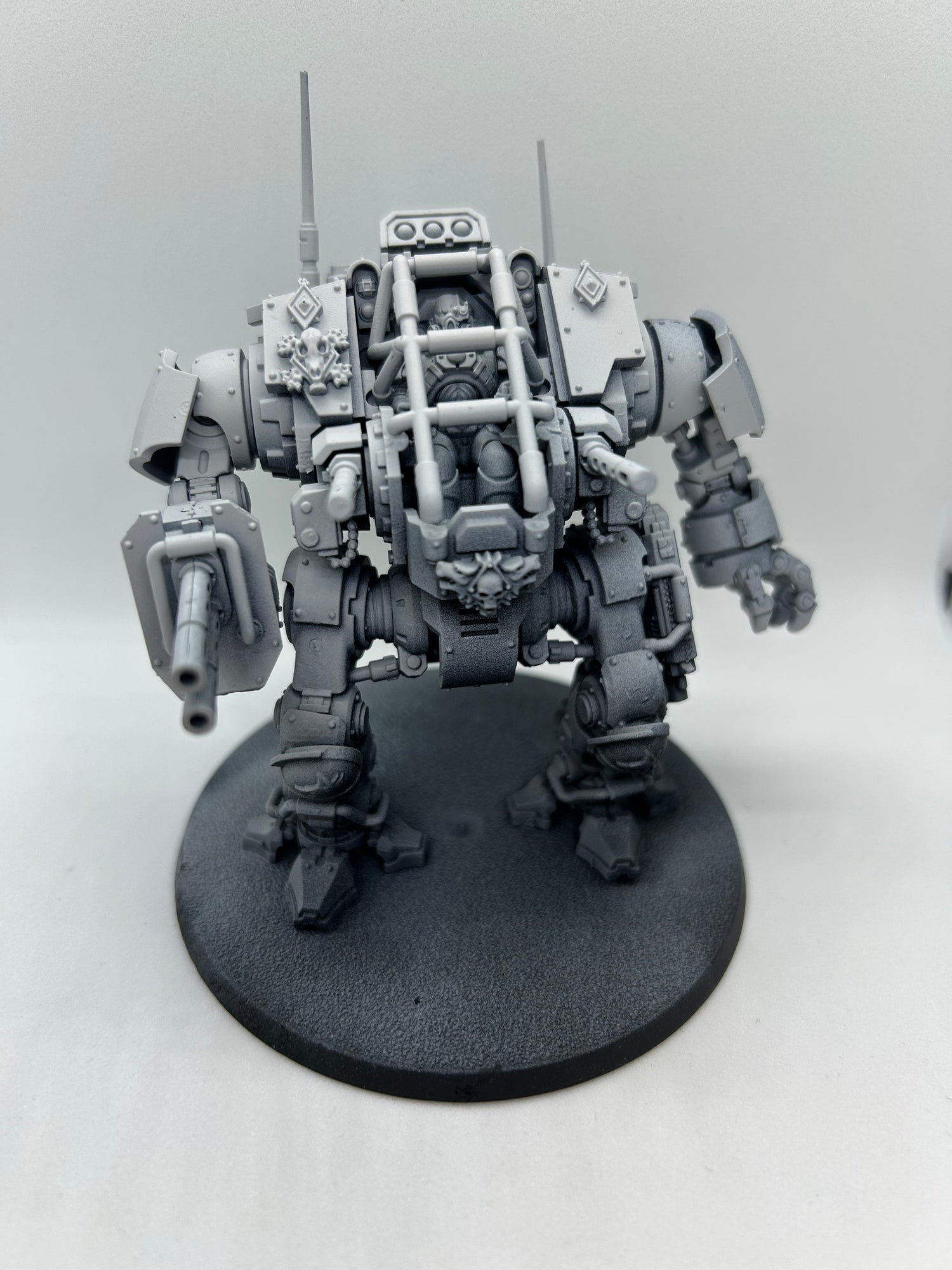 Invictor Tactical Warsuit (USED) - Games Workshop - Card Brawlers | Quebec | Canada |